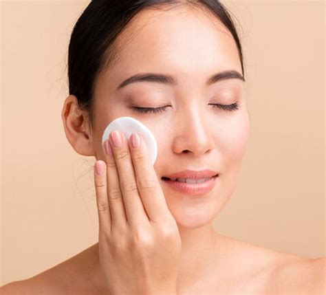 5 Langkah Mudah Facial di Rumah: Glowing Tanpa Ribet! 5 Langkah Mudah Facial di Rumah: Glowing Tanpa Ribet!