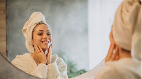 5 Langkah Mudah Facial di Rumah: Glowing Tanpa Ribet!