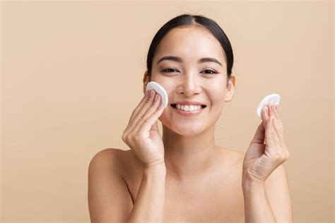 5 Rahasia Dny yang Bikin Kulit Makin Glowing! 5 Rahasia Dny yang Bikin Kulit Makin Glowing!