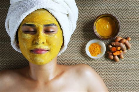 5 Rahasia Facial di Rumah ala Seleb, Dijamin Glowing! 5 Rahasia Facial di Rumah ala Seleb, Dijamin Glowing!