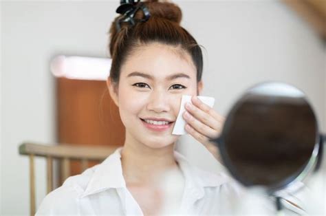 5 Rahasia Wajah Glowing Orang Korea yang Bikin Iri!