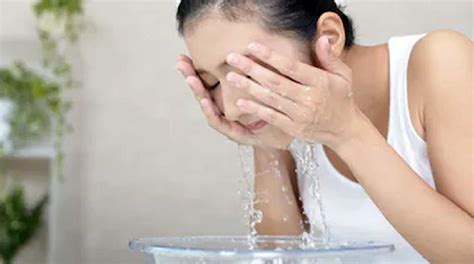 7 Cara Merawat Badan untuk Mendapatkan Kulit Putih Bersinar dalam Waktu Singkat! 7 Cara Merawat Badan untuk Mendapatkan Kulit Putih Bersinar dalam Waktu Singkat!