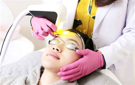 7 Harga Laser Diode Wajah yang Bikin Kamu Terkejut! 7 Harga Laser Diode Wajah yang Bikin Kamu Terkejut!
