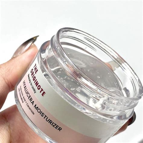 7 Moisturizer Oriflame Terbaik untuk Kulit Berminyak yang Wajib Kamu Coba! 7 Moisturizer Oriflame Terbaik untuk Kulit Berminyak yang Wajib Kamu Coba!