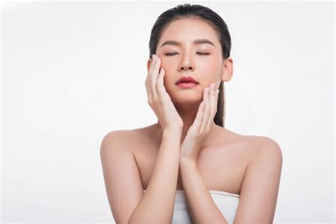 7 Paket Perawatan Badan Rahasia Kulit Glowing ala Artis Korea!