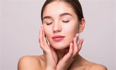 7 Rahasia Cantik Alami yang Bikin Kamu Terlihat Awet Muda! 7 Rahasia Cantik Alami yang Bikin Kamu Terlihat Awet Muda!