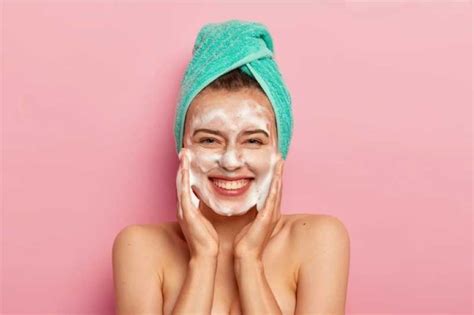 7 Rahasia Cantik Alami yang Bikin Kamu Terlihat Awet Muda!