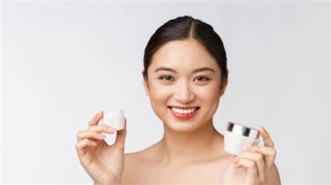 7 Rahasia Perawatan Orang Korea yang Bikin Kulit Glowing dalam 10 Hari! 7 Rahasia Perawatan Orang Korea yang Bikin Kulit Glowing dalam 10 Hari!