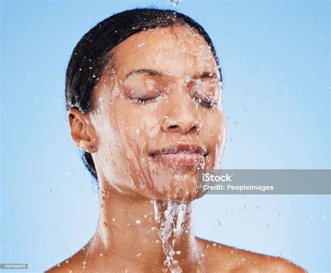 7 Rahasia Perawatan Tubuh and Wajah Glowing dalam 1 Minggu 7 Rahasia Perawatan Tubuh and Wajah Glowing dalam 1 Minggu