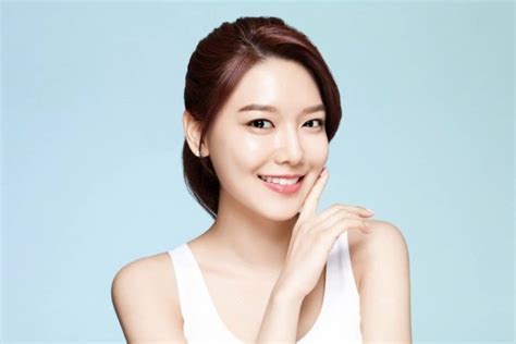 7 Rahasia Perawatan Wajah Remaja: Bye-Bye Jerawat, Halo Kulit Glowing! 7 Rahasia Perawatan Wajah Remaja: Bye-Bye Jerawat, Halo Kulit Glowing!