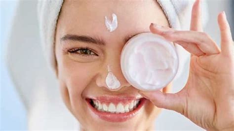 7 Rahasia Perawatan Wajah Remaja: Bye-Bye Jerawat, Halo Kulit Glowing! 7 Rahasia Perawatan Wajah Remaja: Bye-Bye Jerawat, Halo Kulit Glowing!