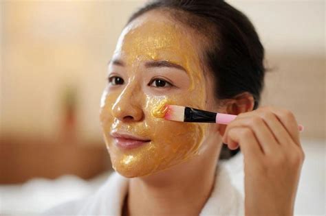 5 Cara Facial di Rumah dengan Bahan Alami untuk Mendapatkan Kulit Mulus dalam 7 Hari! 5 Cara Facial di Rumah dengan Bahan Alami untuk Mendapatkan Kulit Mulus dalam 7 Hari!