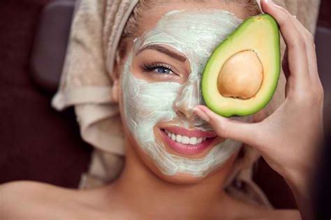 5 Cara Facial di Rumah dengan Bahan Alami untuk Mendapatkan Kulit Mulus dalam 7 Hari! 5 Cara Facial di Rumah dengan Bahan Alami untuk Mendapatkan Kulit Mulus dalam 7 Hari!