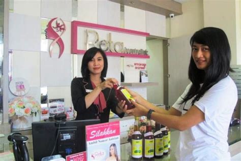5 Harga Spesial Perawatan di Reta Beauty Clinic: Budget Cantik Mulai 99 Ribu! 5 Harga Spesial Perawatan di Reta Beauty Clinic: Budget Cantik Mulai 99 Ribu!