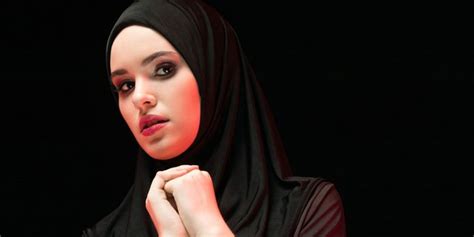 5 Rahasia Kecantikan Wajah Alami untuk Kulit Bersinar 24/7 5 Rahasia Kecantikan Wajah Alami untuk Kulit Bersinar 24/7