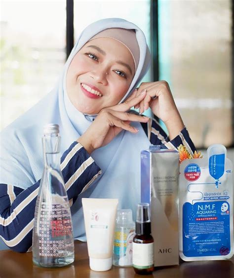 5 Step Rahasia Wajah Glowing Alami yang Wajib Kamu Tahu! 5 Step Rahasia Wajah Glowing Alami yang Wajib Kamu Tahu!
