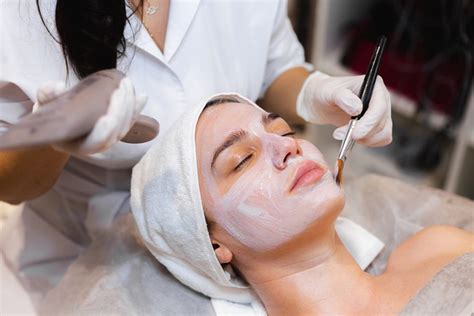 5 Treatment Kulit Kepala TERBAIK untuk Rambut Lebih Sehat and Tebal! 5 Treatment Kulit Kepala TERBAIK untuk Rambut Lebih Sehat and Tebal!