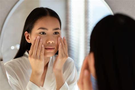 7 Cara Ampuh Merawat Wajah Agar Tidak Berminyak: Bebas Kilap dalam Seminggu! 7 Cara Ampuh Merawat Wajah Agar Tidak Berminyak: Bebas Kilap dalam Seminggu!