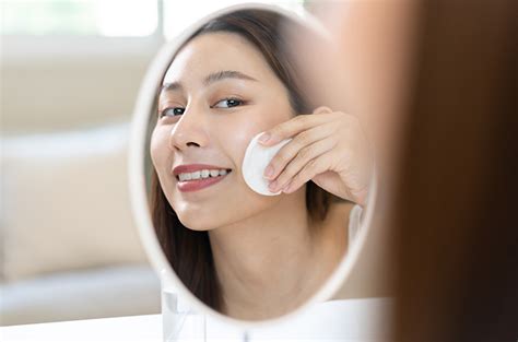 7 Cara Efektif untuk Merawat Kulit Kombinasi dalam 10 Menit Sehari! 7 Cara Efektif untuk Merawat Kulit Kombinasi dalam 10 Menit Sehari!