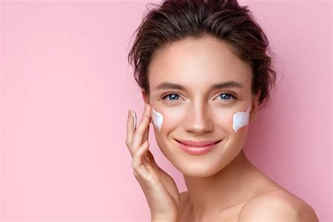 7 Cara Jitu Merawat Wajah Remaja Glowing Tanpa Ribet! 7 Cara Jitu Merawat Wajah Remaja Glowing Tanpa Ribet!