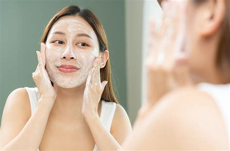 7 Cara Jitu Merawat Wajah Remaja Glowing Tanpa Ribet! 7 Cara Jitu Merawat Wajah Remaja Glowing Tanpa Ribet!