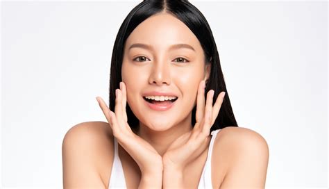 7 Cara Jitu Merawat Wajah Remaja Glowing Tanpa Ribet! 7 Cara Jitu Merawat Wajah Remaja Glowing Tanpa Ribet!