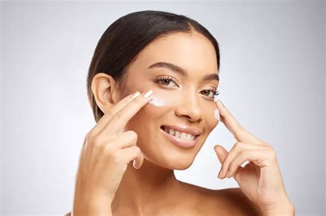 7 Cara Memelihara Kulit Glowing, Bye-Bye Kusam! 7 Cara Memelihara Kulit Glowing, Bye-Bye Kusam!