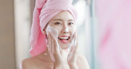 7 Facial Wajah Murah Meriah di Bawah 50 Ribu, Bikin