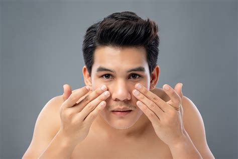 7 Langkah Perawatan Wajah Pria yang Bikin Kulit Lebih Sehat dan Tampan dalam Seminggu! 7 Langkah Perawatan Wajah Pria yang Bikin Kulit Lebih Sehat dan Tampan dalam Seminggu!