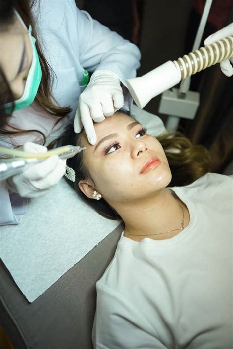 7 Paket Treatment Wajah di Erha dengan Harga Mulai Rp500 Ribu! 7 Paket Treatment Wajah di Erha dengan Harga Mulai Rp500 Ribu!