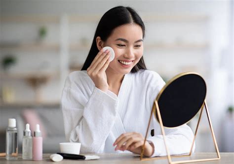 7 Rahasia Kulit Glowing ala Korea: Bikin Iri Se-Instagram! 7 Rahasia Kulit Glowing ala Korea: Bikin Iri Se-Instagram!