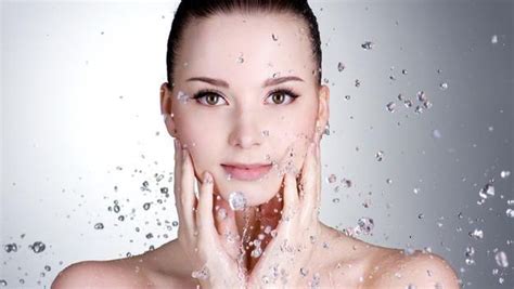 7 Rahasia Kulit Glowing Alami: Cara Merawat Tubuh yang Bikin Iri! 7 Rahasia Kulit Glowing Alami: Cara Merawat Tubuh yang Bikin Iri!