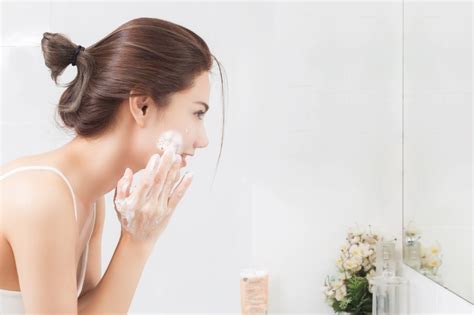 7 Step Rahasia Kulit Glowing ala Korea, Bye Wajah Kusam! 7 Step Rahasia Kulit Glowing ala Korea, Bye Wajah Kusam!