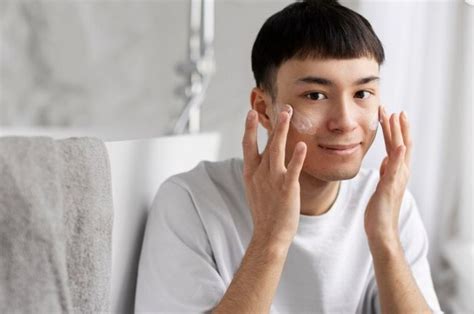7 Tips Perawatan Pria Agar Terlihat Muda dan Menawan Throughout Usia!