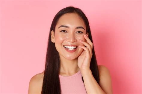 7 Tata Cara Facial Wajah yang Bisa Bikin Kamu Terlihat Mempesona dalam Semalam! 7 Tata Cara Facial Wajah yang Bisa Bikin Kamu Terlihat Mempesona dalam Semalam!